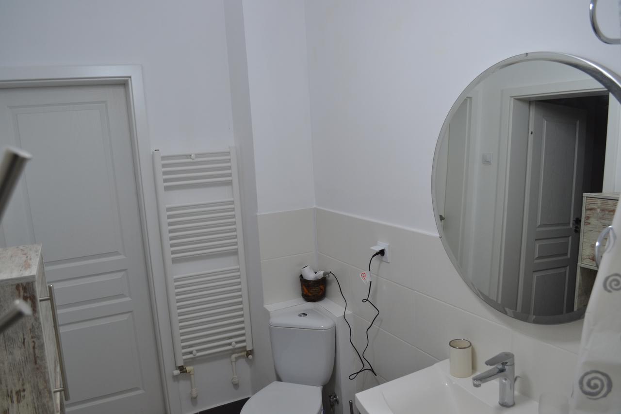 부쿠레슈티 Victoria Plaza Two Bdr Apt 아파트 외부 사진